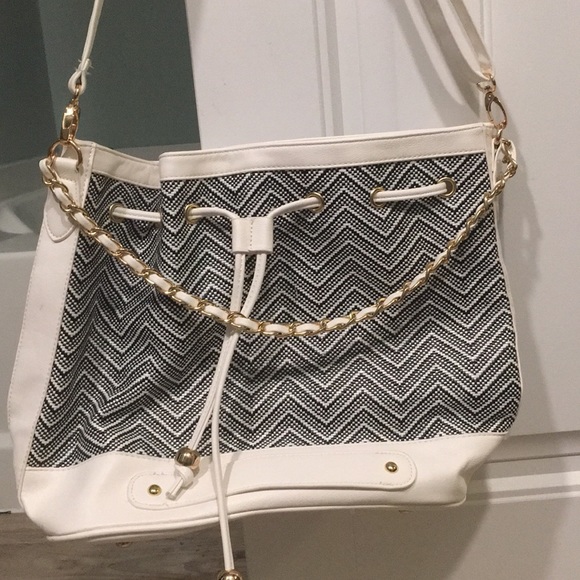 JustFab purse - Picture 2 of 6